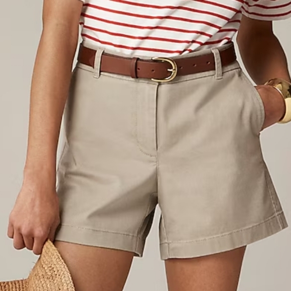 J. Crew Pants - NWT J. Crew 5" Stretch Chino Khaki Short Women's Size 4